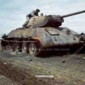 Captured Russian T34 Panzer Tank, Kharkov, 1942, 22nd Panzer Division, 204th Panzer Regiment.