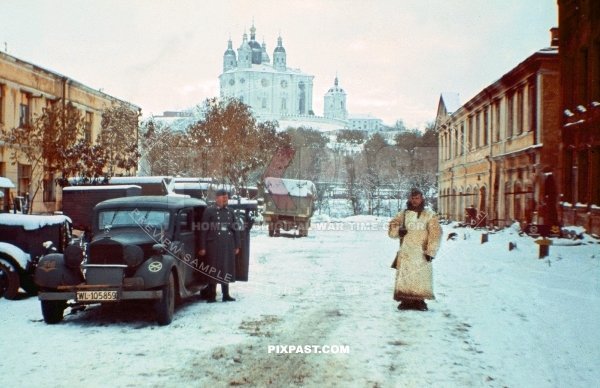 Cathedral of Smolensk, Russia 1942. Luftlotte 2. Headquarters. MERCEDES-BENZ 290 W18