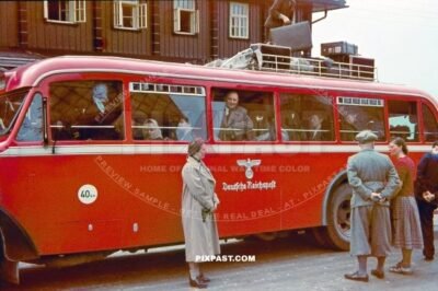 Deutsche Reichspost bus headed to Schmiedebergin Mala, Czechoslovakia 1939. Grenzbauden