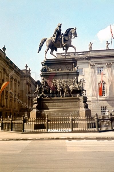 Equestrian statue of King Friedrich II. of Prussia. Reiterstandbild Friedrichs des Grossen. Unter den Linden Berlin June 1939