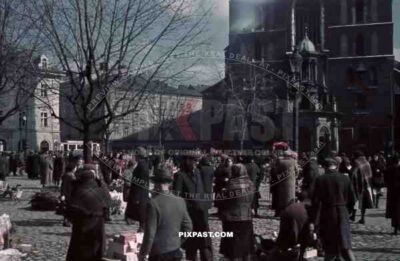 Food Market St. Mary_qt_s Basilica, Kraków Krakow Poland 1939 tram, strassenbahn