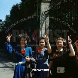 French women giving the V Victory sign for the Liberation of Paris France from German Occupation. 26 August 1944.
