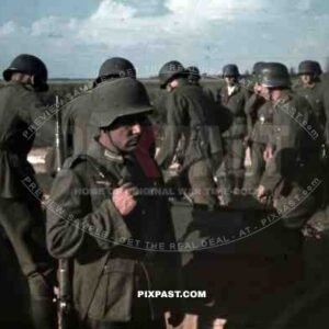 German army funeral with coffin, Bryansk 1942, Guard with helmet and kar98 rifle, 10th Motorised infantry division.