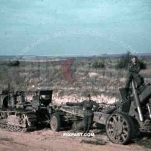 German army mechanics inspect captured Russian artillery gun and tractor, Bryansk 1942, 10th Motorised infantry division