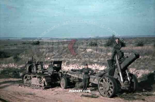German army mechanics inspect captured Russian artillery gun and tractor, Bryansk 1942, 10th Motorised infantry division