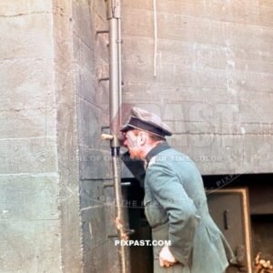 German infantry officer observing french position from German Bunker Westwall. Germany 1939. 14th infantry division. Fernglas