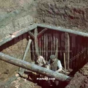 German soldiers building earth bunker on Russian Front 1942.