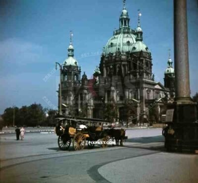 Horse carriage at the Schlossplatz in front of the Berlin cathedral, Germany ~1939