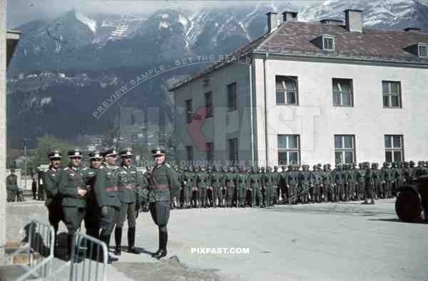 Infantry Parade, 4th Mountain Division Enzian, Gebirgs-Artillerie-Regiment 94, Lohengrin Kaserne Innsbruck, 1940,