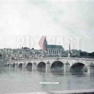 Jacques Gabriel bridge in Blois, France 1940