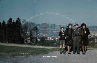 Linz, Österreich, Austria, 1942, View of Wallfahrtsbasilika on Pöstlingberg. Luftwaffe and Wehrmacht officer, flight badge.