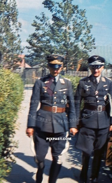 Luftwaffe General der Flieger Waldemar Klepke. Kommandeur Flug Training Kommand 3. Visting Flugplatz France 1940