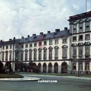 Mannheim castle, Mannheim, Baden Württemberg, 1939, Reiterstandbild statue, fountains,