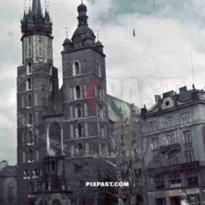 Market St. Mary_qt_s Basilica, Kraków Krakow Poland 1939