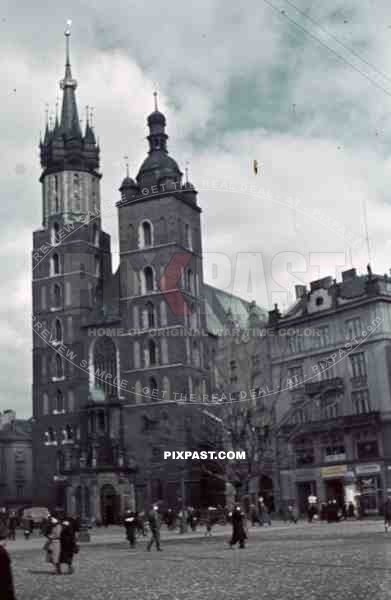 Market St. Mary_qt_s Basilica, Kraków Krakow Poland 1939