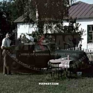 Opel Admiral Cabriolet, Staff car, Picnic beside school, Ustiluh, Ukraine, Summer 1941, 94. Infantry Division, Meissen,