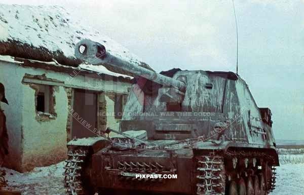 Panzer Marder II, with 7.5 cm Pak 40 gun, Don, Tschir, 1943, 22nd Panzer Division, 204th Panzer Regiment, white camo.