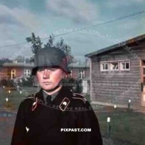 Panzer-Regiment 33, Uniform, Helmet, Portrait, Pz.Rgt.Conze, later becoming, 9.Pz.Div, Kaserne, Germany 1941