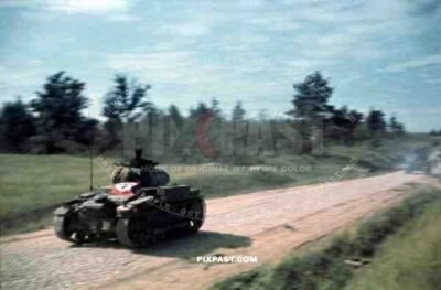 Panzerkampfwagen PzKpfw II, Sd. Kfz. 121, Ausf a1/a2/a3 , number 466, Minsk, 1941,  19th Panzer Division,