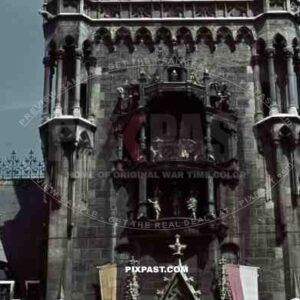 Rathaus, City Hall, Glockenspiel, Munich, 1939, town flags, decorations, Munchen,