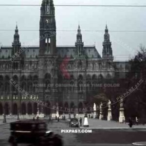 Rathaus Townhall, Vienna, Austria 1939, Taxi
