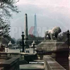 Rioli St. / Place de la Concorde in Paris, France ~1940