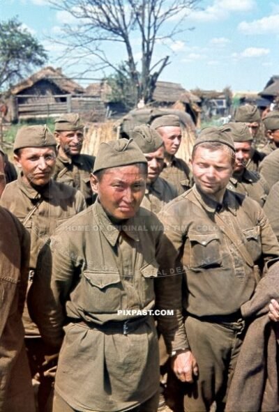 Russian Soviet Pow Prisoner of War captured near Bend on Don. Russia summer 1941. 3RD Panzer Division.
