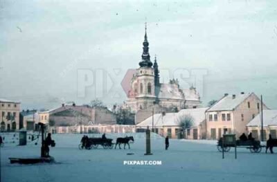 Tarnobrzeg, Polen, Poland, 1941, Market square in front of Bartosza Głowackiego, church Himmelfahrt der Jungfrau Maria