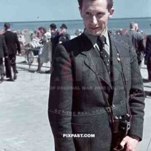 Tourist from Thüringen in Travemünde, Germany 1940