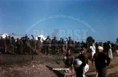 Ustiluh, Ukraine, Summer 1941, Invasion, Partisanen, Schulgebäude, School house, 94. Infantry Division,