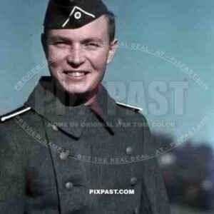 WW2 color 1941 Wehrmacht young soldier from Ulm Stuttgart belt buckle silver piping jacket cap hat