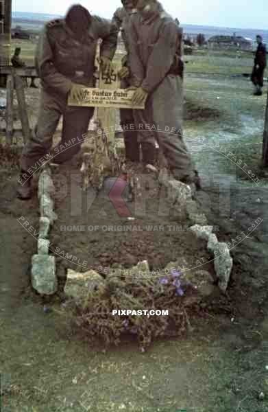 War Grave, Panzer Gefr. Gustav Huber, geb. 20.1.1920, Munchen, gefallen 19.8.1942, Don, Tschir, 22. Panzer Division