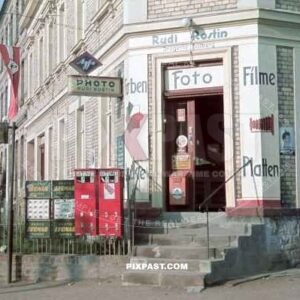 War time camera and photo shop ( Rudi Rostin ) in Drogerie Bollberg / Wormlitz, Halle Saale 1940