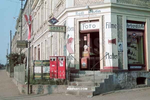 War time camera and photo shop ( Rudi Rostin ) in Drogerie Bollberg / Wormlitz, Halle Saale 1940