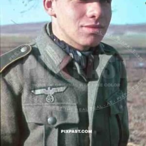 Wehrmacht soldier Radio operator FUNK portrait scarf M42 / M43 Field Cap Russia 1943