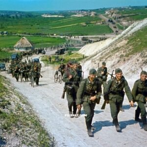Young German soldiers marching into Russia 1941.  57th Infanterie Division.  Grenadier Regiment 199 List