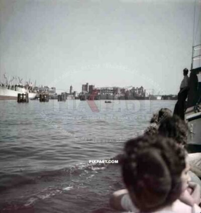destroyed buildings at the Rüschkanal in Hamburg Finkenwerder, Germany 1946