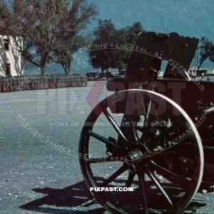 infantry gun at the mountain trooper barracks in Landeck, Austria 1941, Pontlatz Kaserne