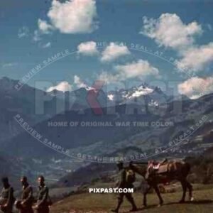 mountain troopers marching over the Hoher Riffler in Landeck, Austria 1941, Pontlatz Kaserne