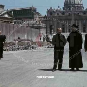 panzer feldwebel soldier visiting Rome, Italy 1944