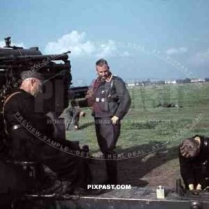 schwere Flak-Abteilung 390, 88mm flak, Luftgau XVII,Bremen-Vegesack, 1943, 8. Flak-Division, Luftwaffe mechanic.