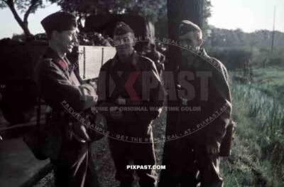 schwere Flak-Abteilung 390, 88mm flak, Luftgau XVII,Bremen-Vegesack, 1943, 8. Flak-Division, Luftwaffe men resting.