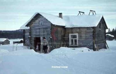 wooden cabin in Finland 1944